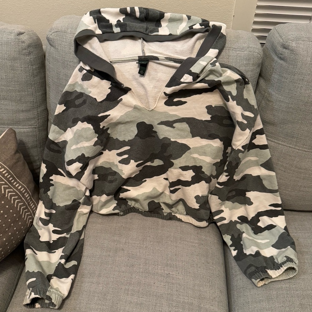 Wild Fable Cream and Gray Hoodie